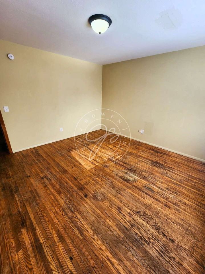 1932 Airline Ave #4 - Photo 5 of 15