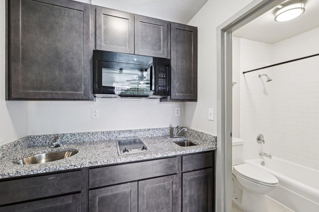 Oaks35 - Photo 6 of 40