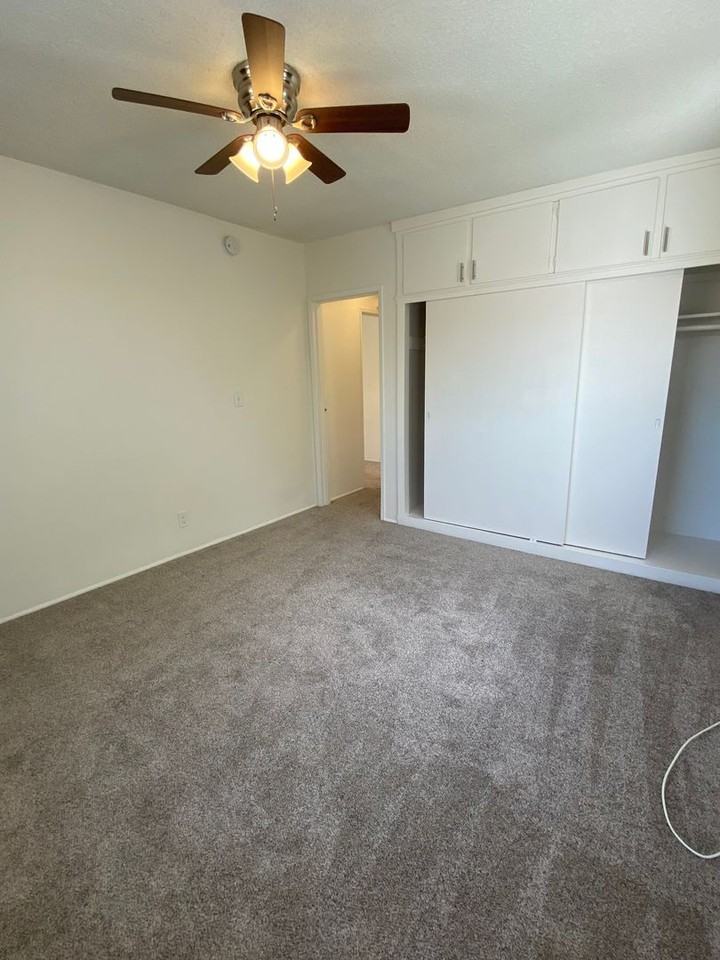 1719 & 1723 Grismer Ave - Photo 6 of 14