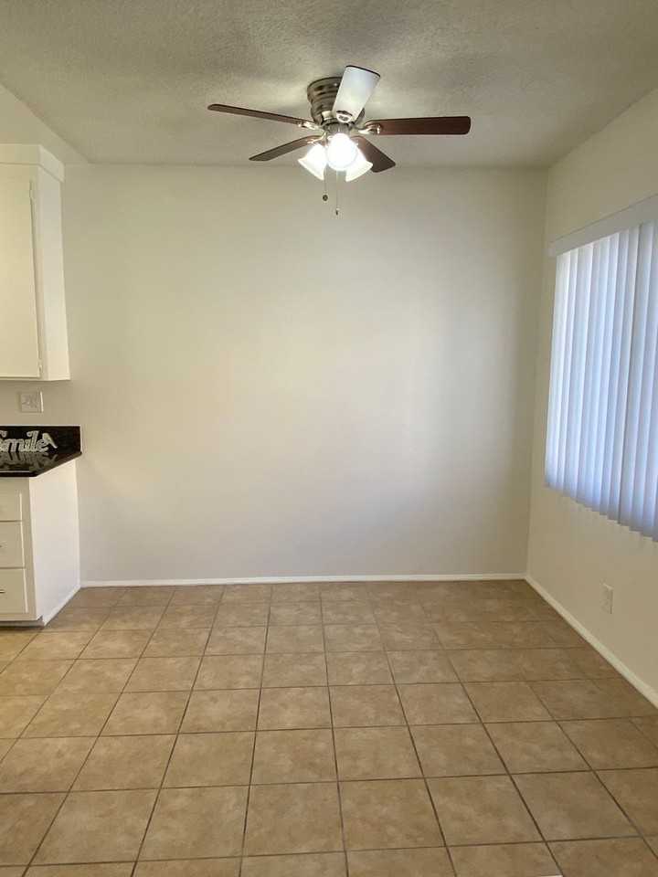 1719 & 1723 Grismer Ave - Photo 7 of 14