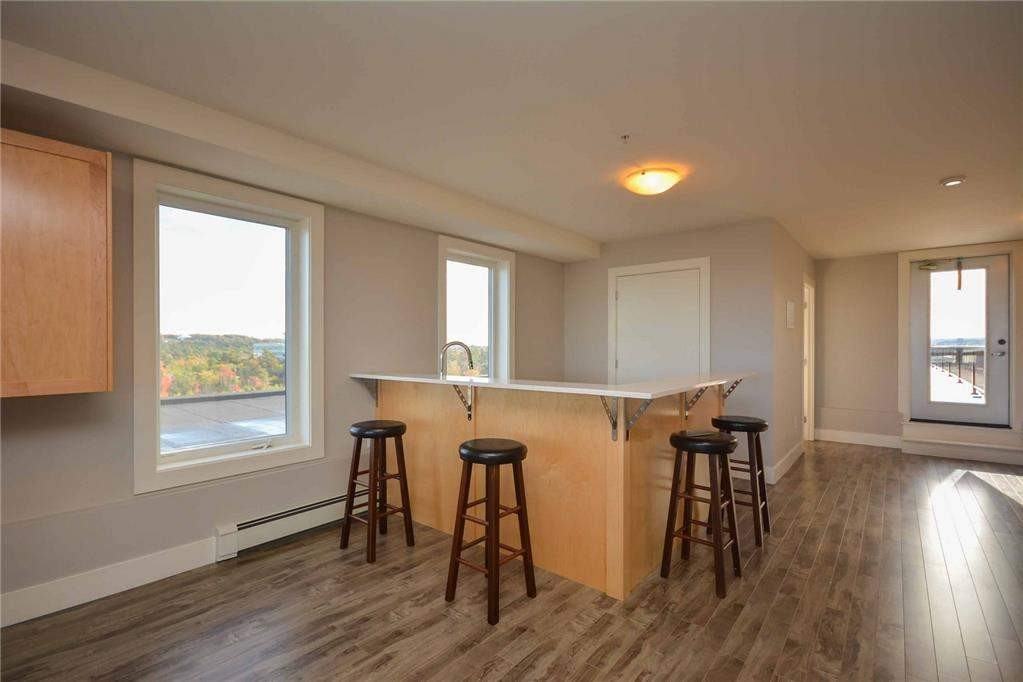 Symphony Suites Apartments - Photo 7 of 27