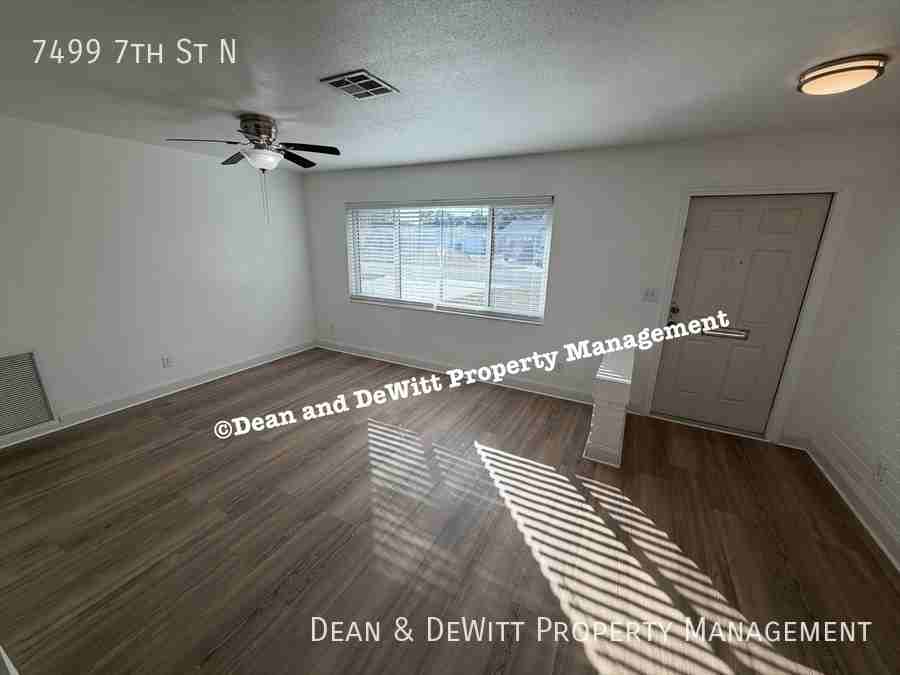 7499 7th St N - Photo 4 of 22