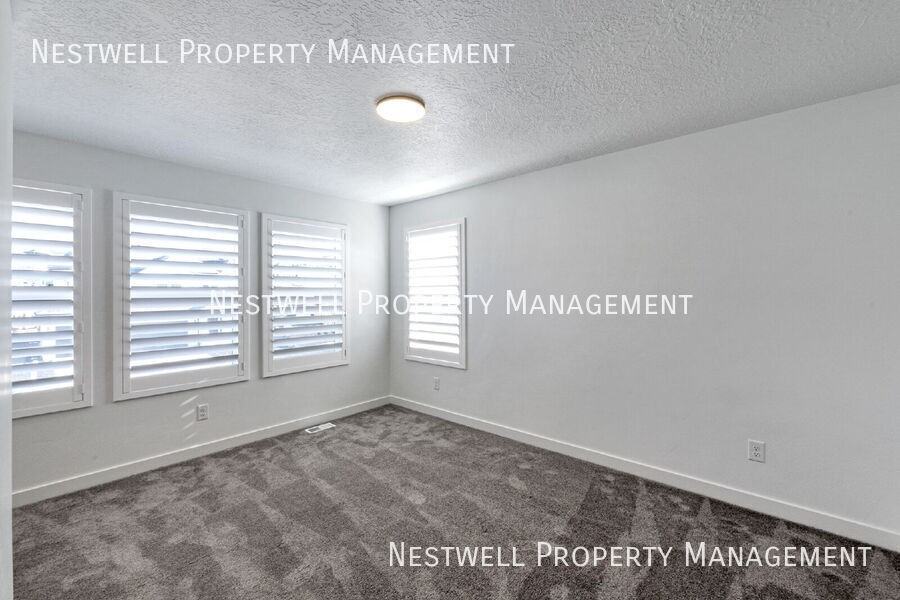 1943 N Ostler Peak Rd - Photo 7 of 29