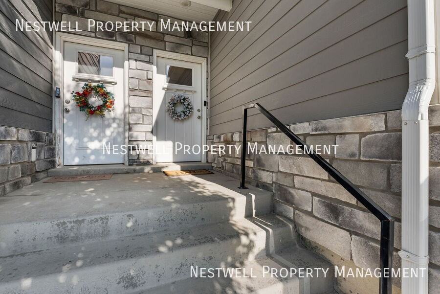 7235 N Red Clover Way - Photo 3 of 25