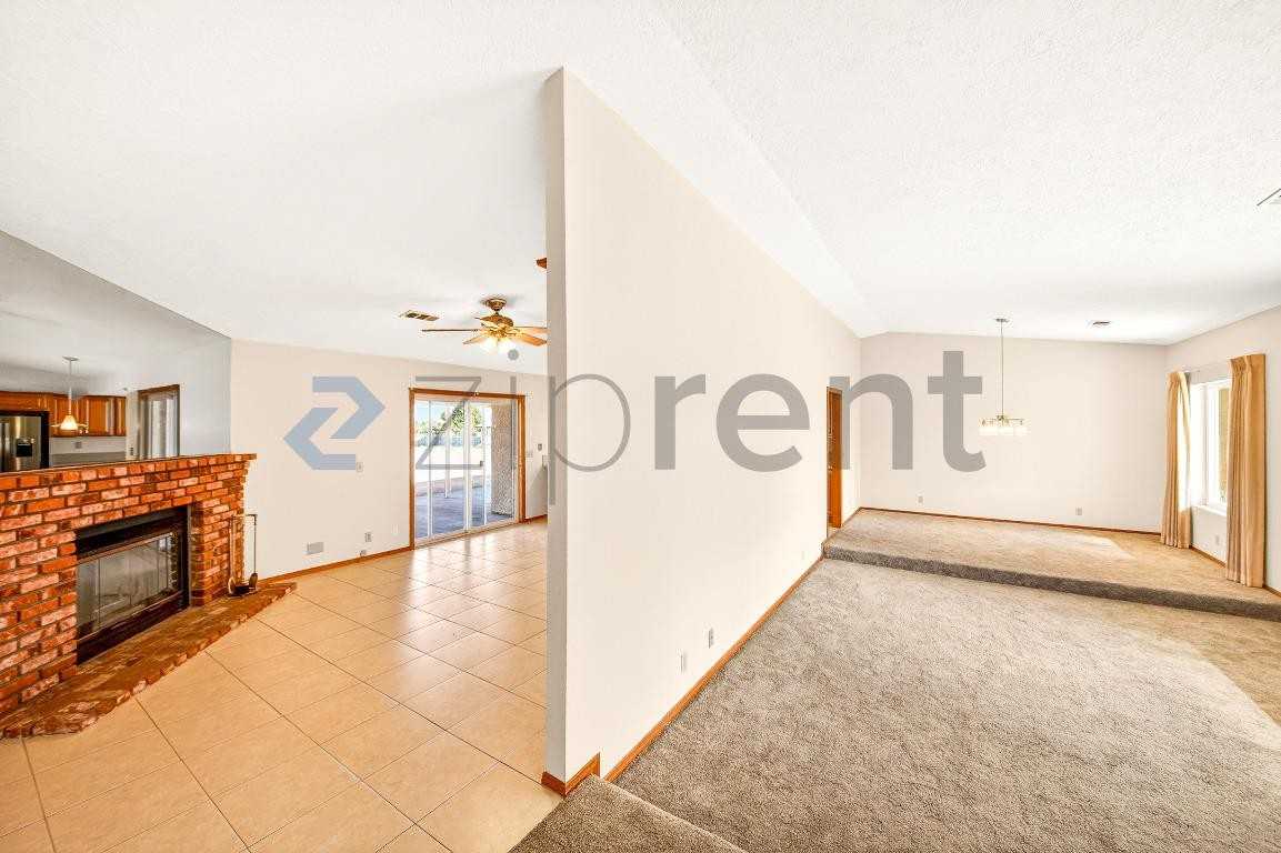 15380 Mission St - Photo 6 of 30