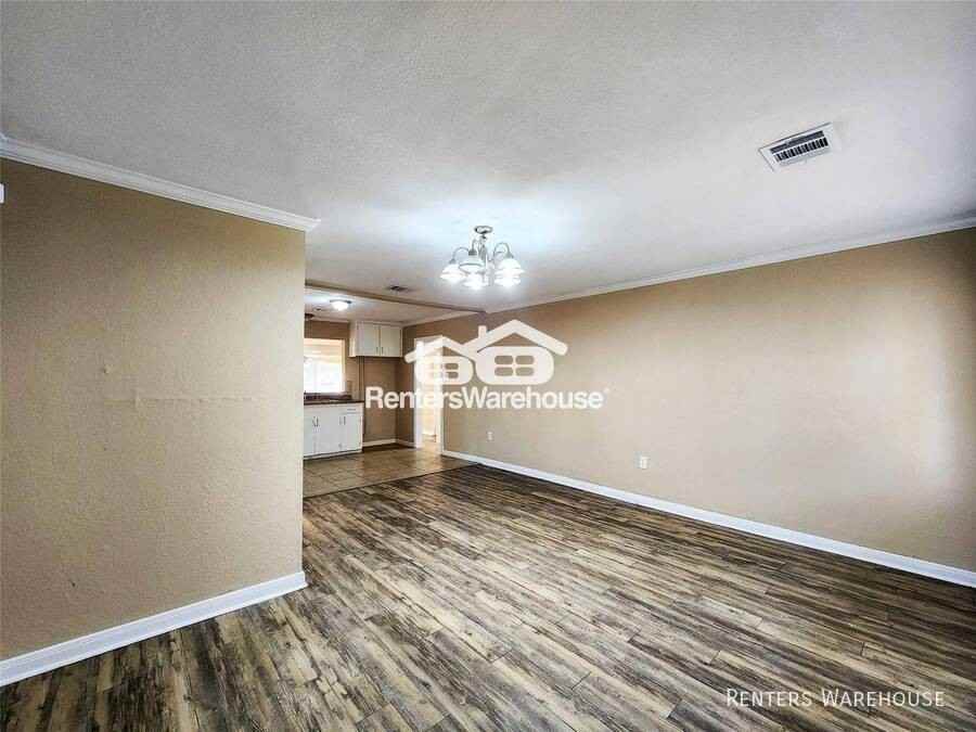 1013 14th Ave N - Photo 2 of 20