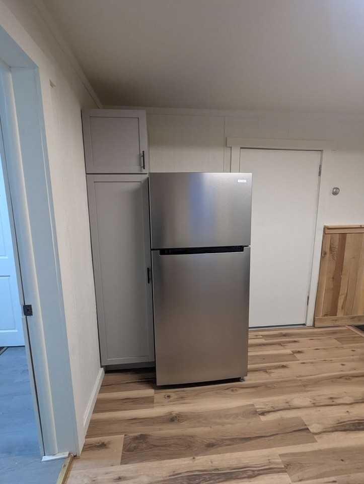 107 E Sycamore St - Photo 7 of 14