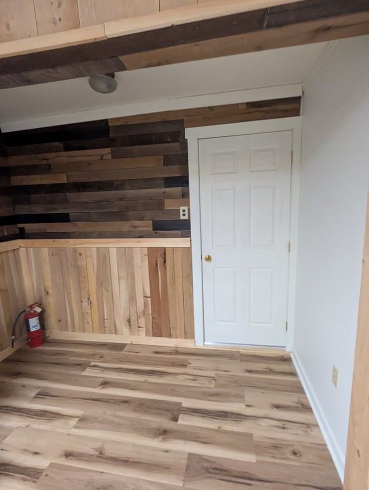 107 E Sycamore St - Photo 3 of 14