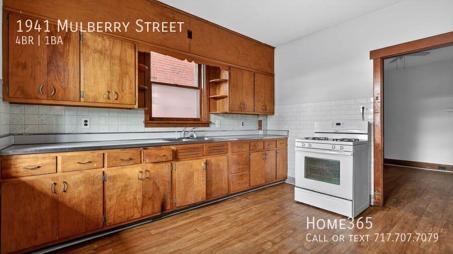 1941 Mulberry St - Photo 4 of 17