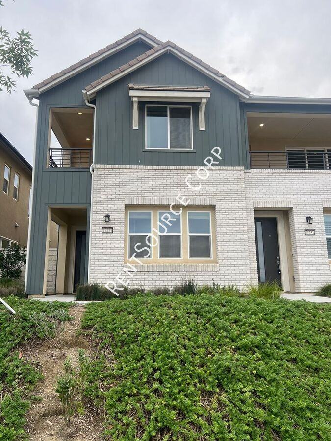 27227 Coyote Bush Ct - Photo 2 of 29