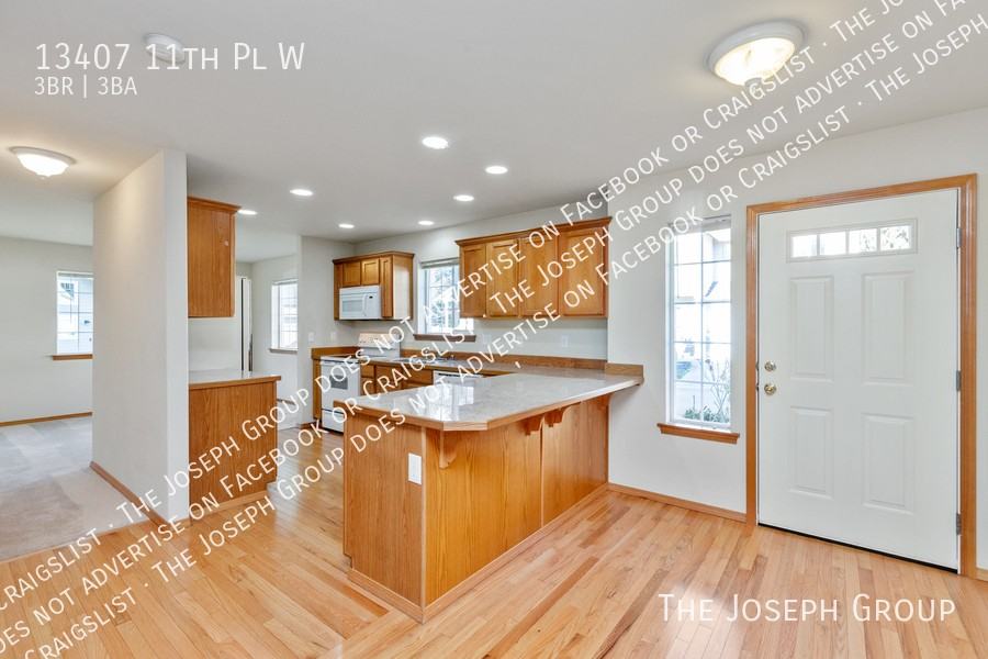 13407 11th Pl W - Photo 5 of 25