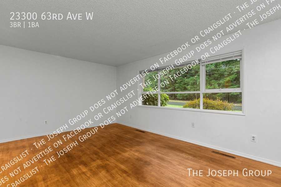 23300 63rd Ave W - Photo 2 of 33