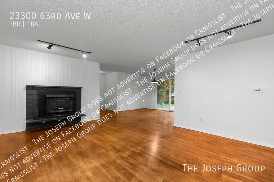 23300 63rd Ave W - Photo 4 of 33