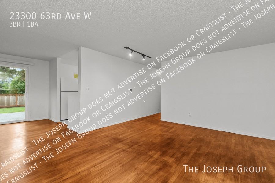 23300 63rd Ave W - Photo 5 of 33