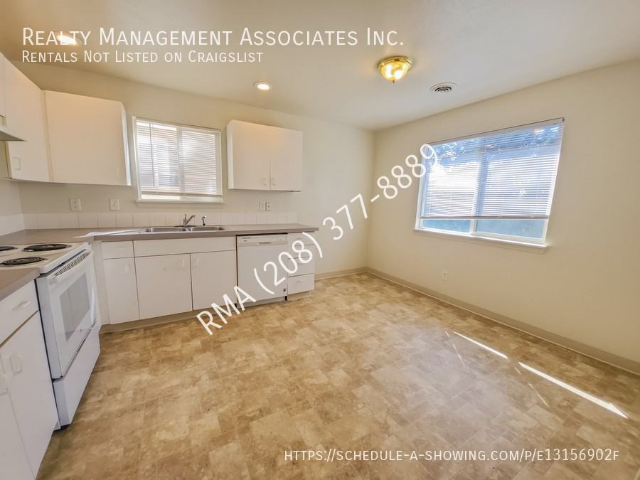 835 N White Barn Rd - Photo 6 of 16