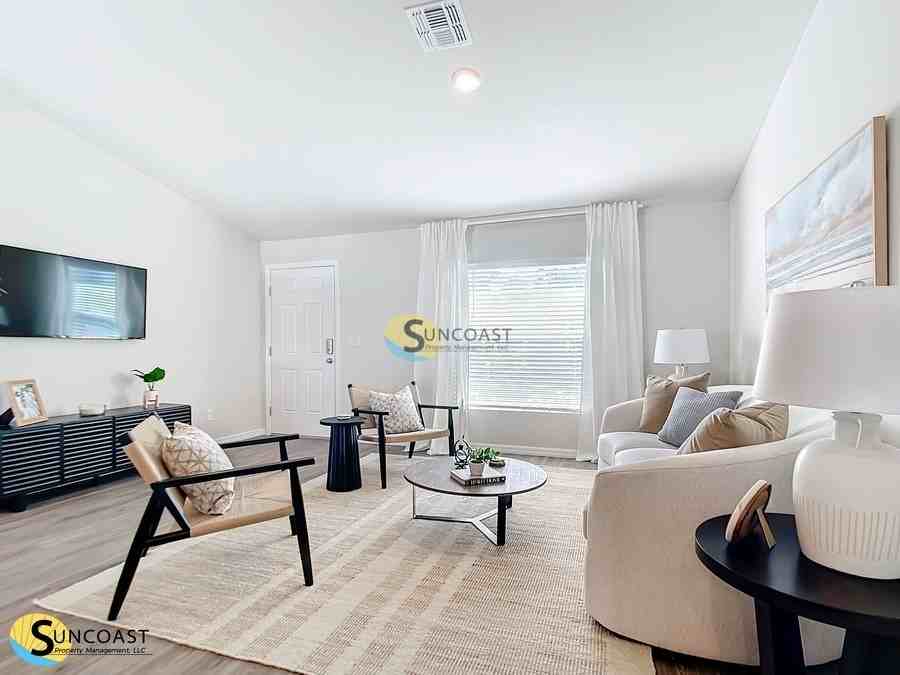 13 Sellner Pl - Photo 4 of 26