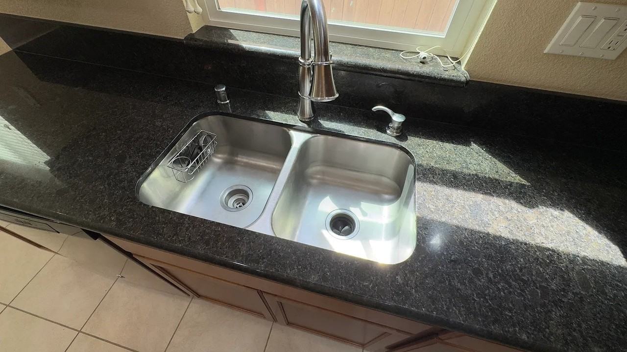 2501 Chuck Hammond Drive - Photo 4 of 14