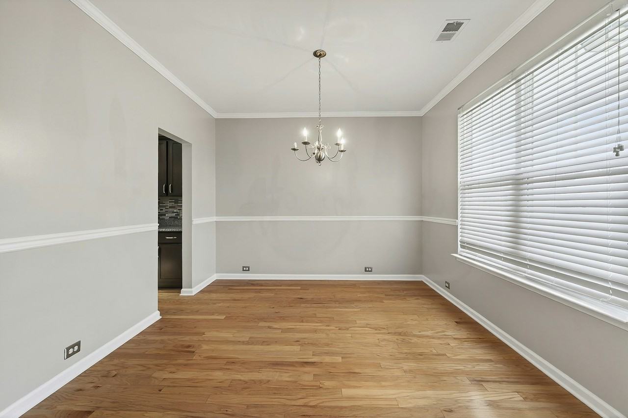 194 Cypress Forest Drive - Photo 4 of 24