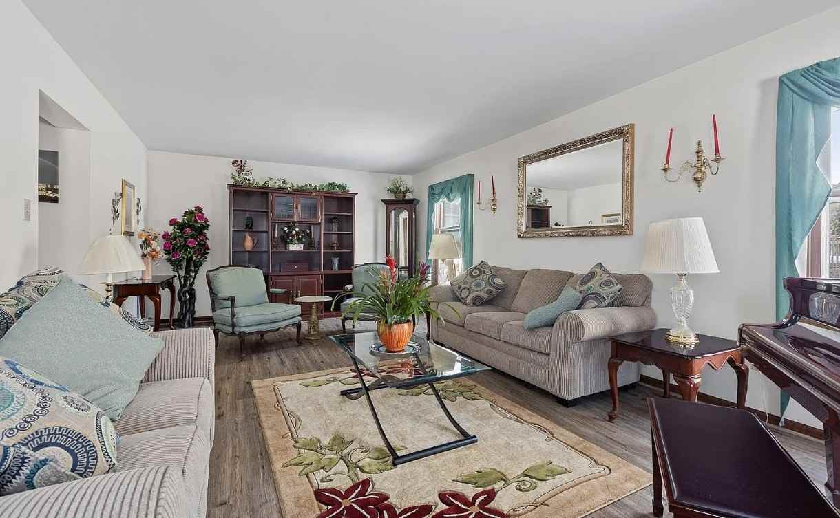 2311 Messines Ridge Court - Photo 6 of 7