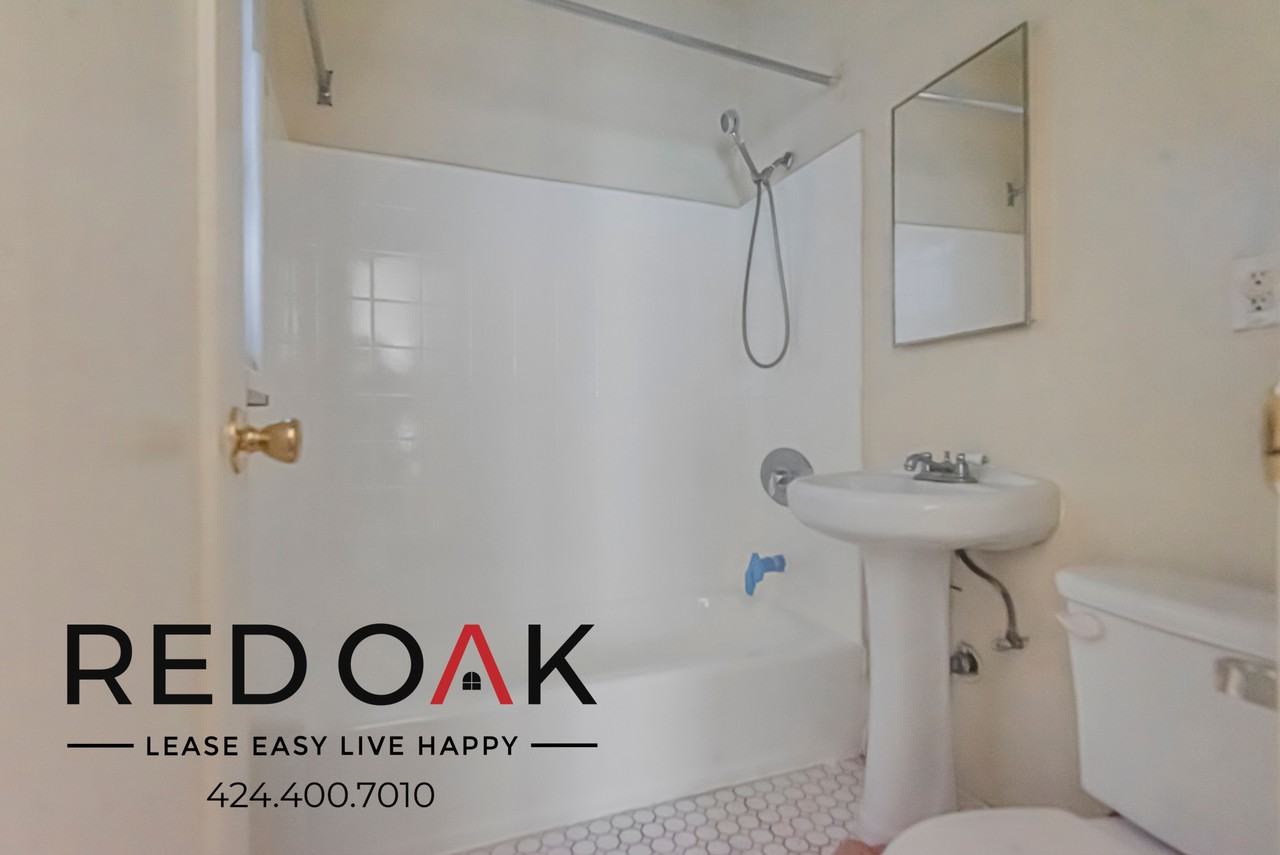 835 S Oxford Ave #209 - Photo 7 of 10