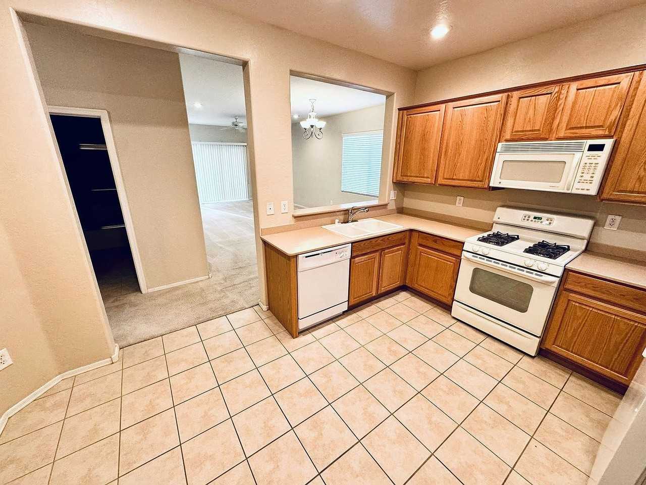 2529 Nashira Street - Photo 2 of 18