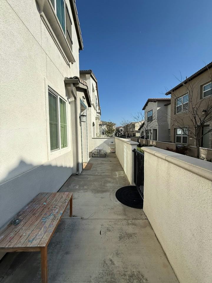 7084 Vernazza Pl - Photo 6 of 50