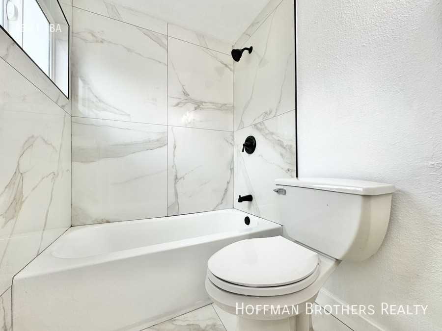 5723 Willowcrest Ave #3 - Photo 7 of 9