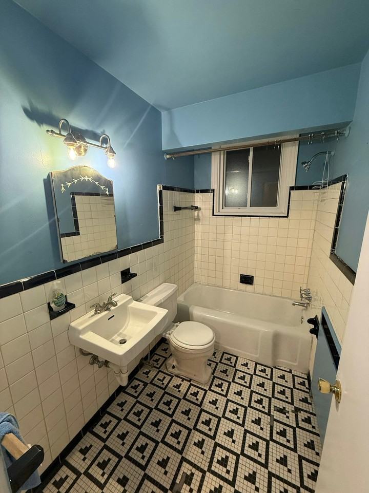 20934 Van Dyke Avenue, Unit Apartment 3 - Photo 7 of 7