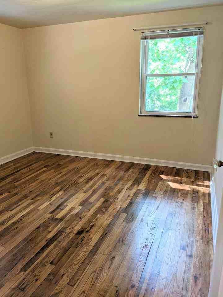5928 Belmont Ave, Unit WD Hookup - Photo 6 of 18