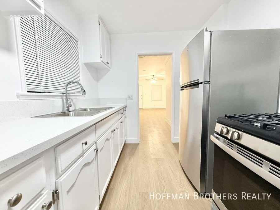 2920 11th Ave #2920 - Photo 2 of 8