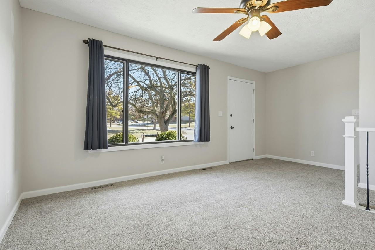 107 N Orr Dr Unit F - Photo 3 of 29