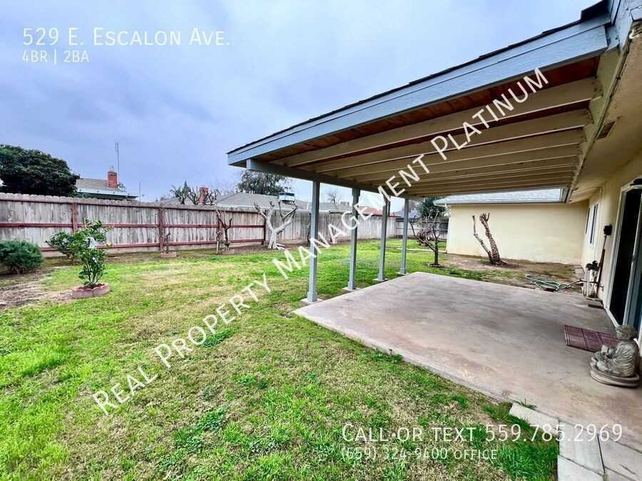 529 E Escalon Ave - Photo 7 of 25