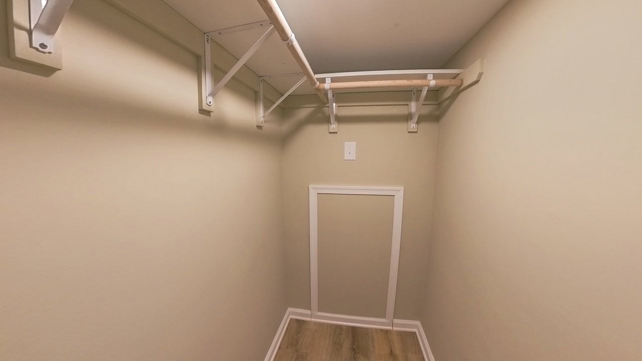 12885 Hyannis Lane - Photo 4 of 30