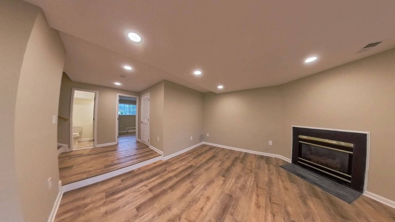12885 Hyannis Lane - Photo 5 of 30