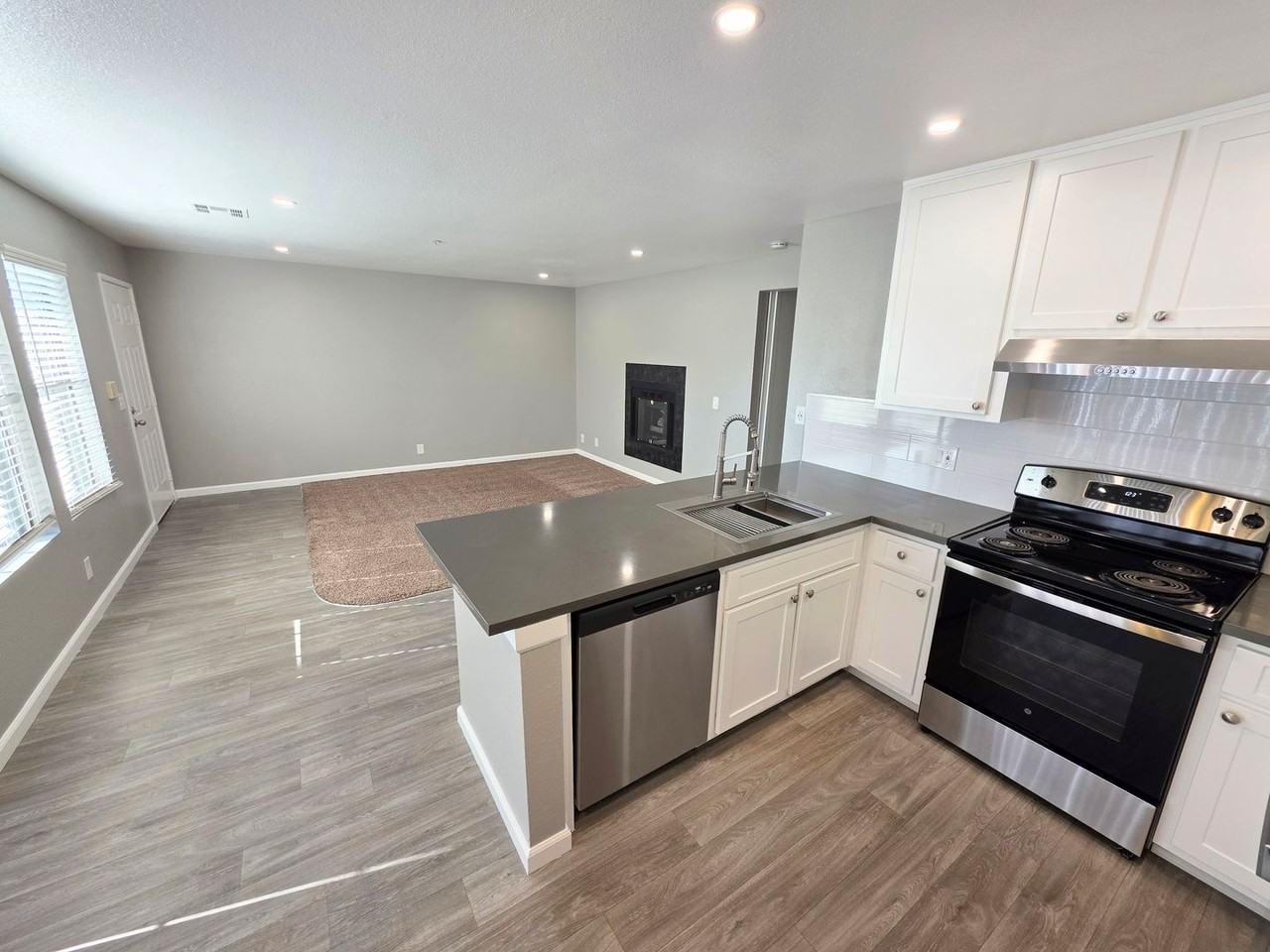 Meridian Apartments - Photo 2 of 13