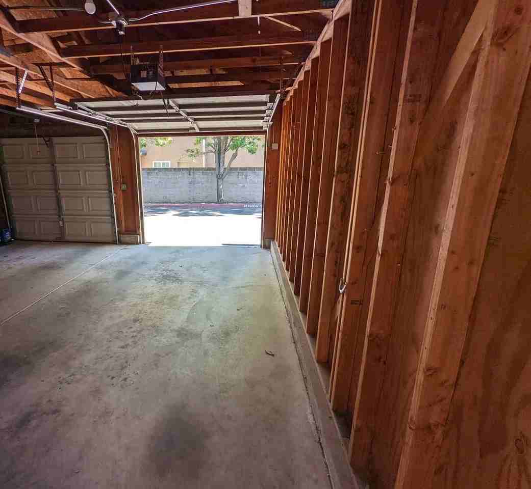 Meridian Apartments - Photo 7 of 13