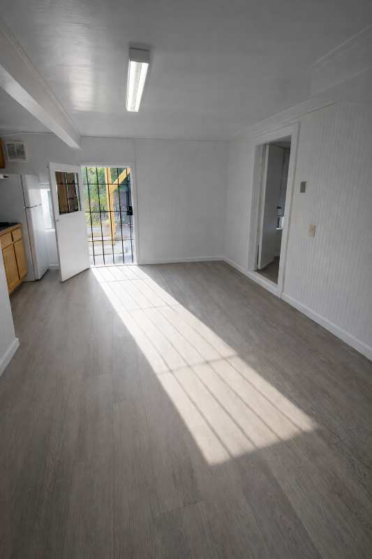 241 Tingley St - Photo 3 of 10