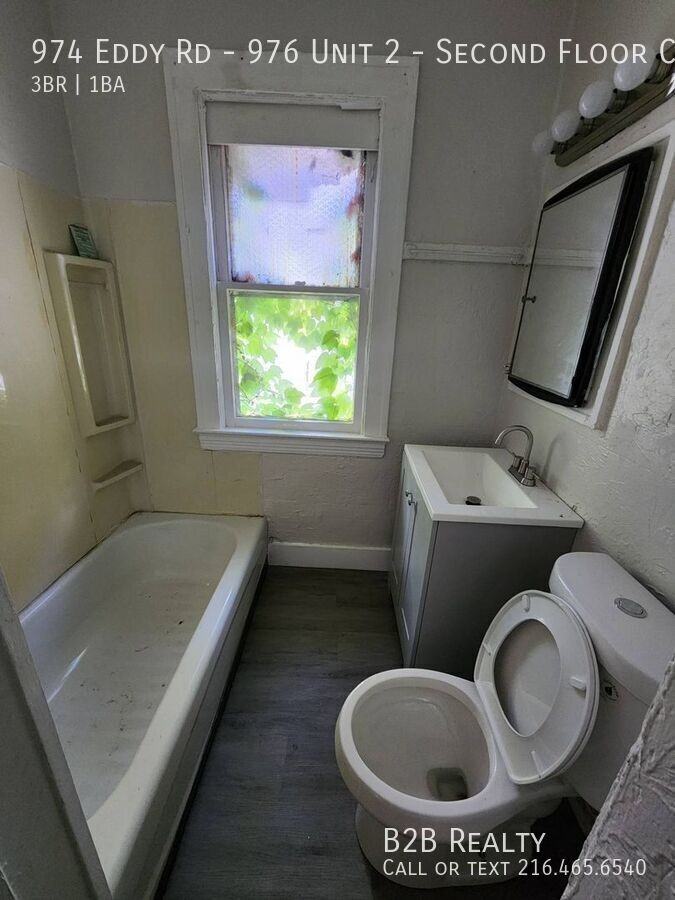 974 Eddy Rd - Photo 3 of 13