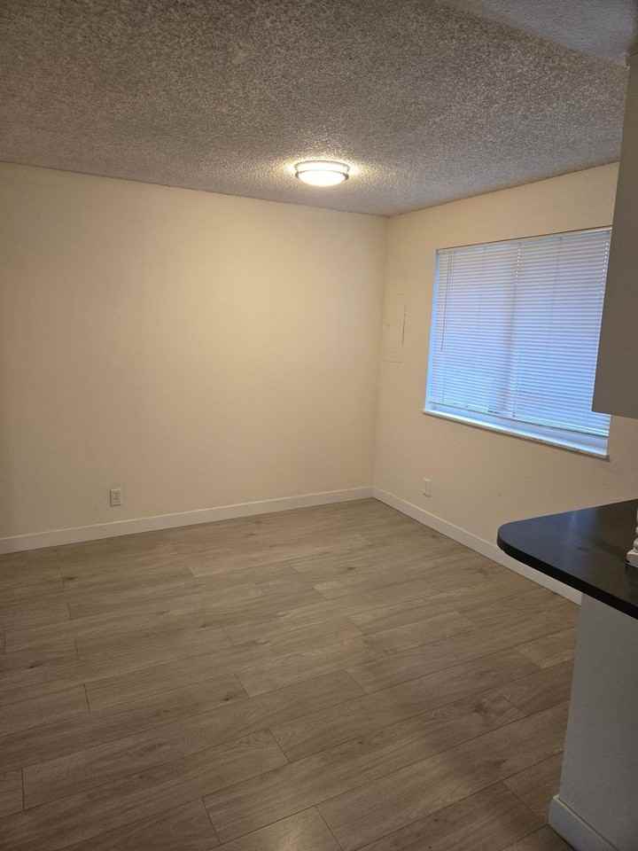 Meadow Creek Apartments - Photo 3 of 20