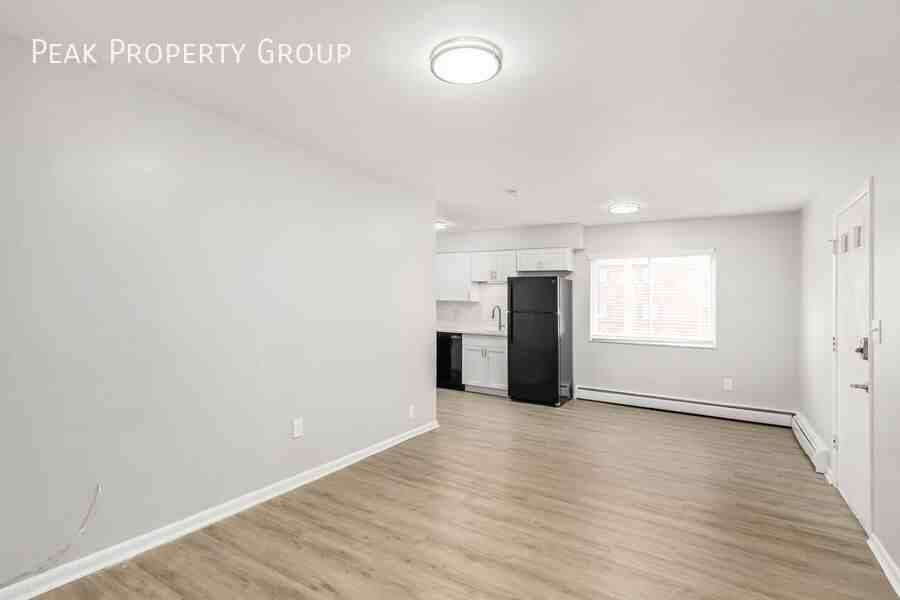 639 Riverview Dr #4 - Photo 5 of 21