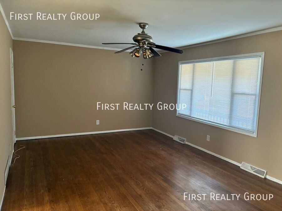 81 Dayspring Dr - Photo 2 of 10