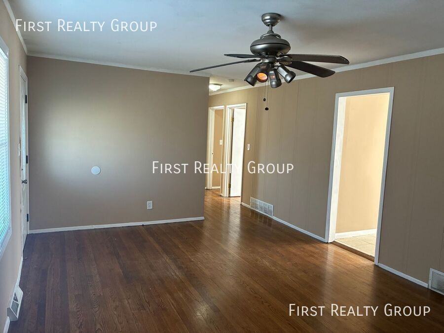 81 Dayspring Dr - Photo 3 of 10