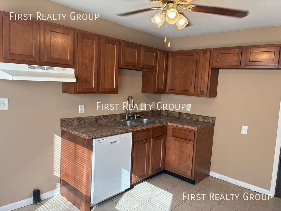 81 Dayspring Dr - Photo 4 of 10