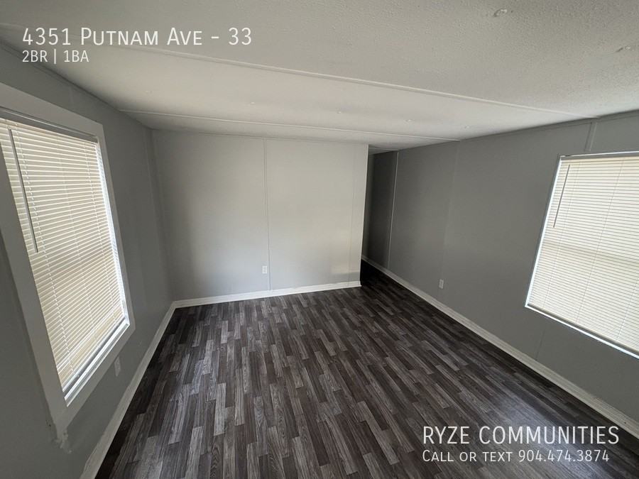 4351 Putnam Ave #33 - Photo 2 of 6