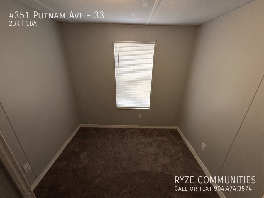 4351 Putnam Ave #33 - Photo 3 of 6