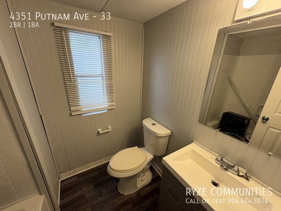 4351 Putnam Ave #33 - Photo 4 of 6