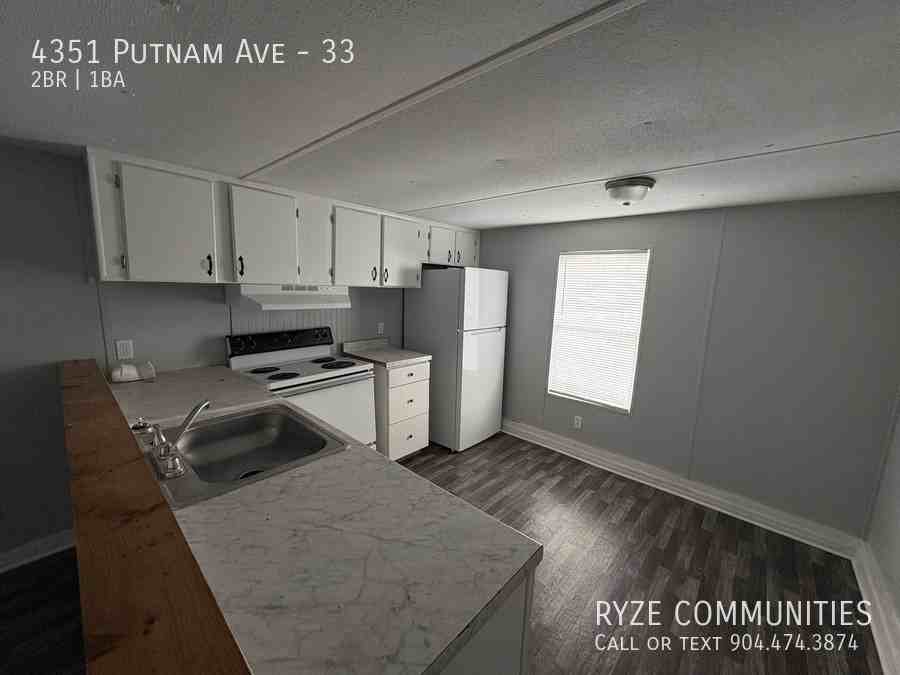 4351 Putnam Ave #33 - Photo 6 of 6