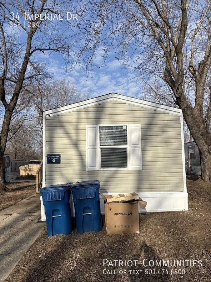 34 Imperial Dr - Photo 2 of 12