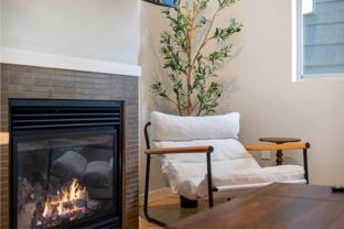 1607 Nw Davis St #12 - Photo 1 of 1