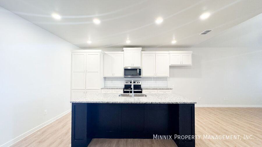 5518 120th St - Photo 6 of 19